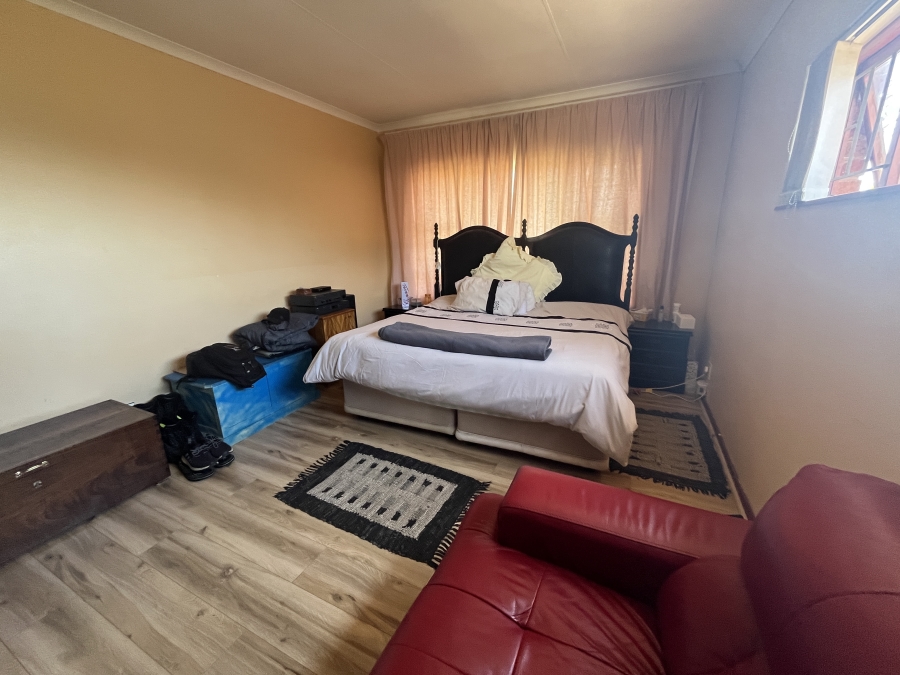 3 Bedroom Property for Sale in Heiderand Western Cape